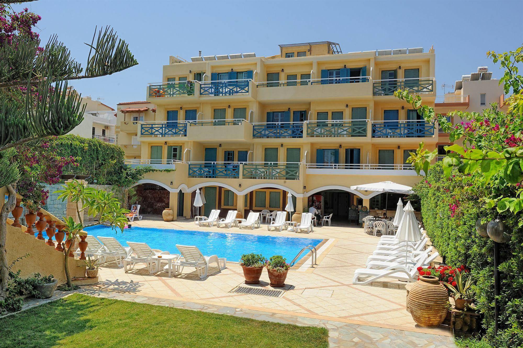 Petra Beach Hotel Hersonissos  Exterior photo