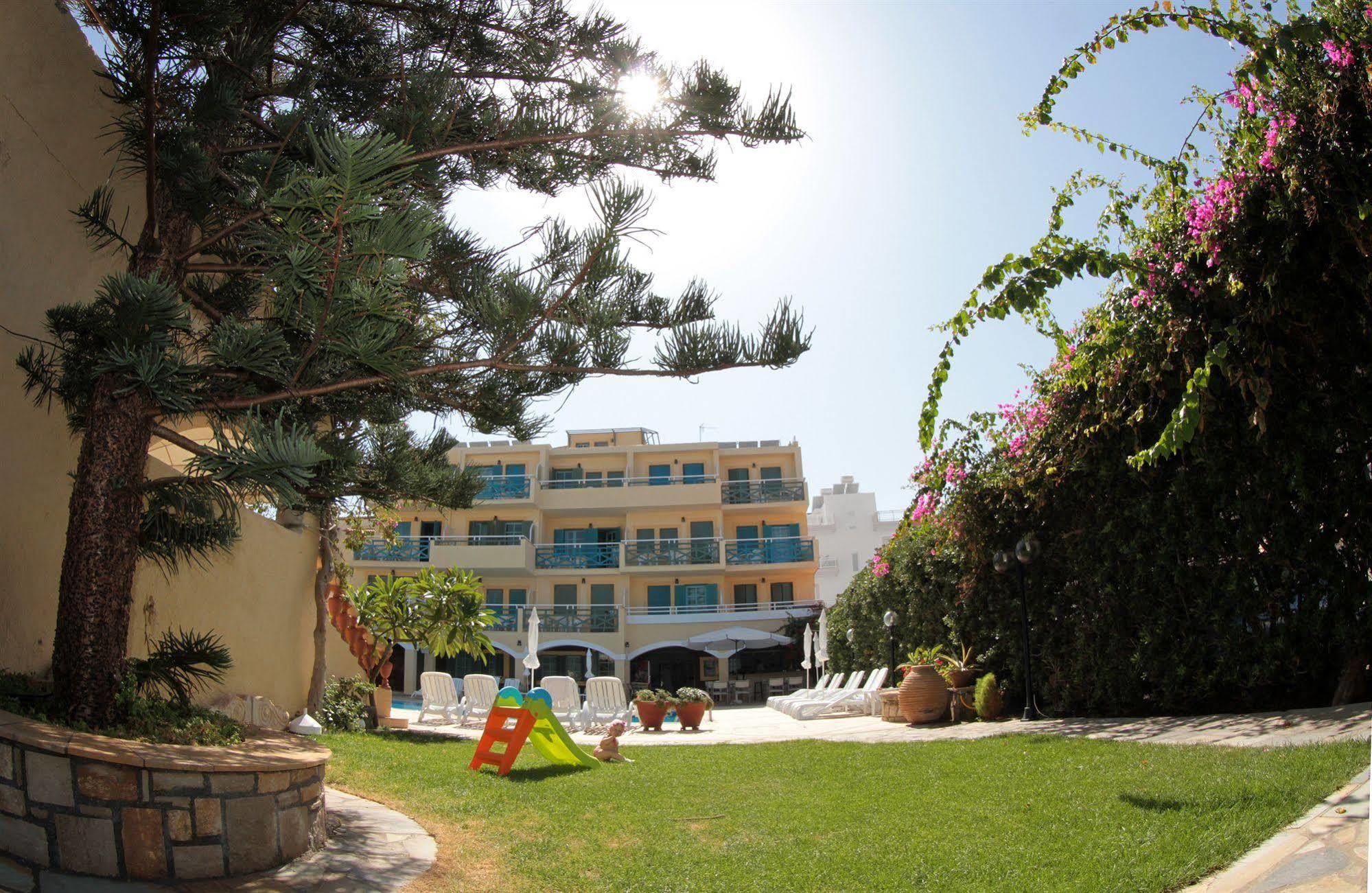 Petra Beach Hotel Hersonissos  Exterior photo